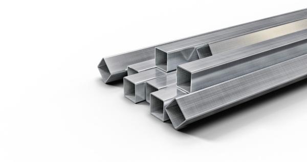 mobilier en acier inoxydable et aluminium